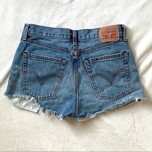 Levi’s Jean Cutoff Shorts